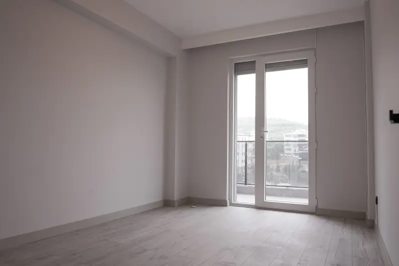 Balkona açılan oda