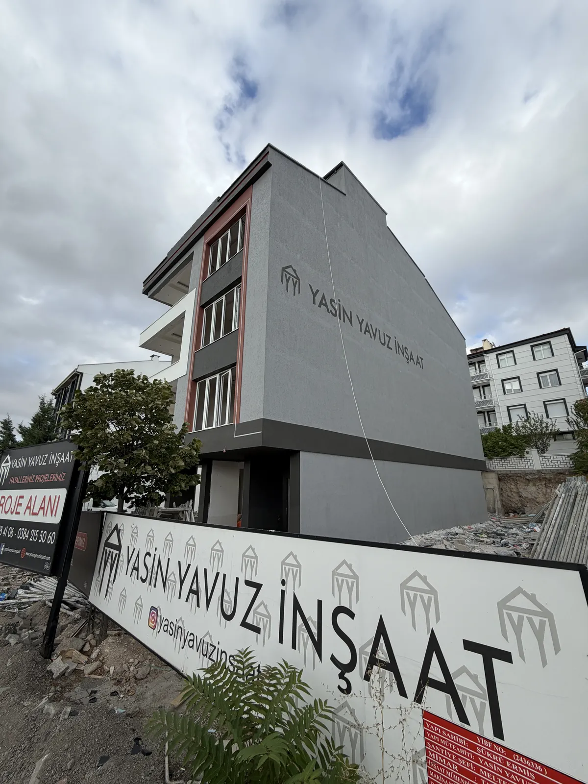İskele indi — Zübeyde Hanım Cd. · şantiyeden
